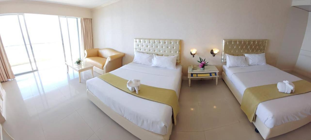 Adriatic Palace Hotel Pattaya Exterior foto