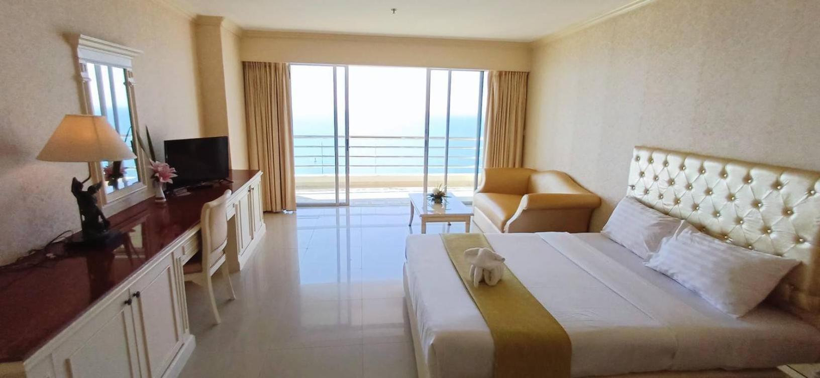 Adriatic Palace Hotel Pattaya Exterior foto