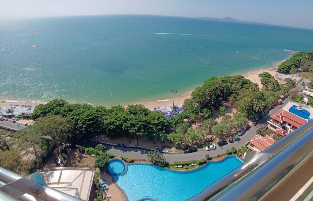 Adriatic Palace Hotel Pattaya Exterior foto