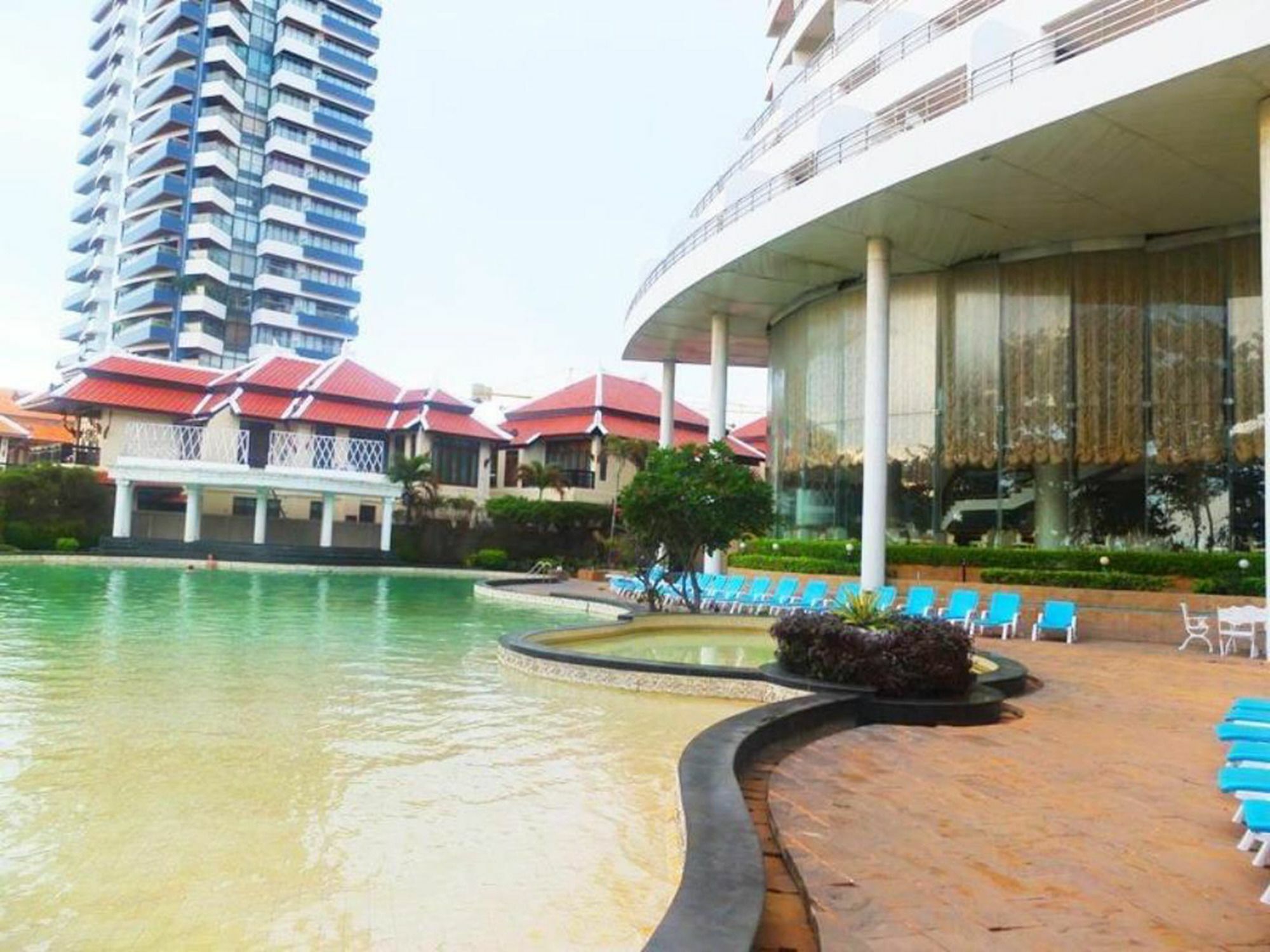 Adriatic Palace Hotel Pattaya Exterior foto